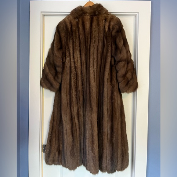 Sable fur coat Peter Duffy - Picture 4 of 16